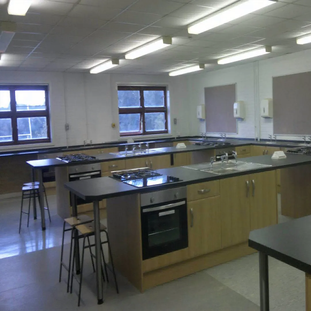 school kitchen laminate bench tops